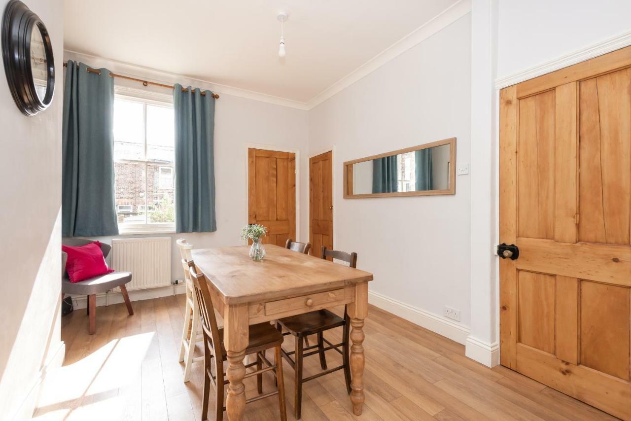Charming Base For 5 Near Bishy Rd Pass The Keys Apartamento York Exterior foto