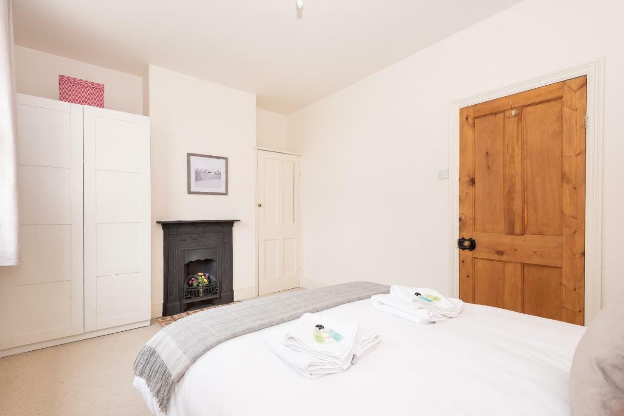 Charming Base For 5 Near Bishy Rd Pass The Keys Apartamento York Exterior foto